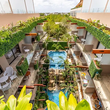 Menesse Apartments